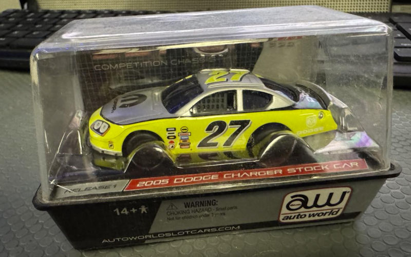 AW-#27164-2 Auto World Dodge HO LIME Slot Car