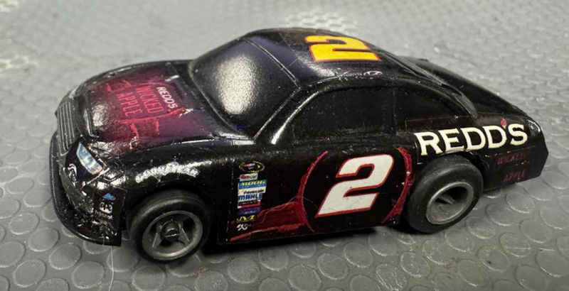 HC-1908 #2 Brad Keselowski Redd's Wicked Apple 2014 Ford 1:64 scale